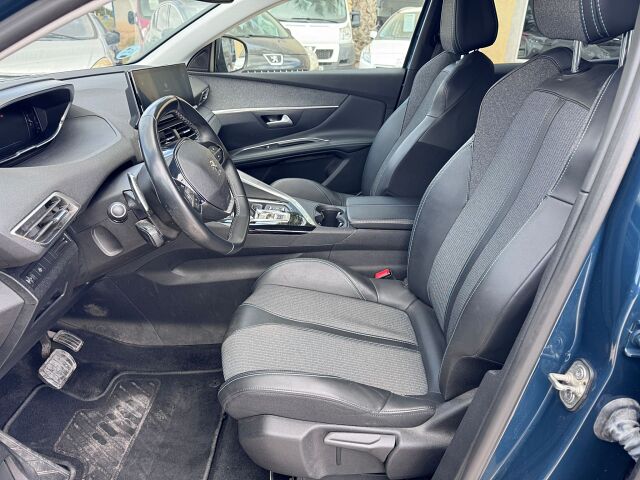 PEUGEOT 3008 ALLURE 1.2. E-THP AUTO SPANISH LHD IN SPAIN ONLY 72000 MILES 2021
